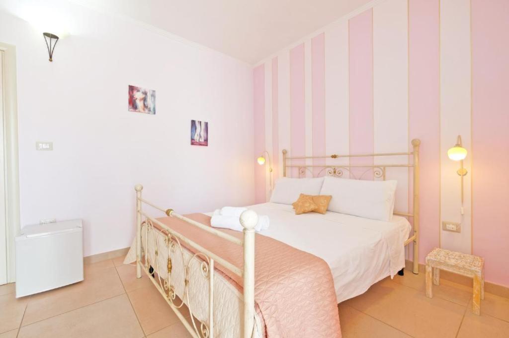 Adua Art Bed and Breakfast Castrignano del Capo Εξωτερικό φωτογραφία